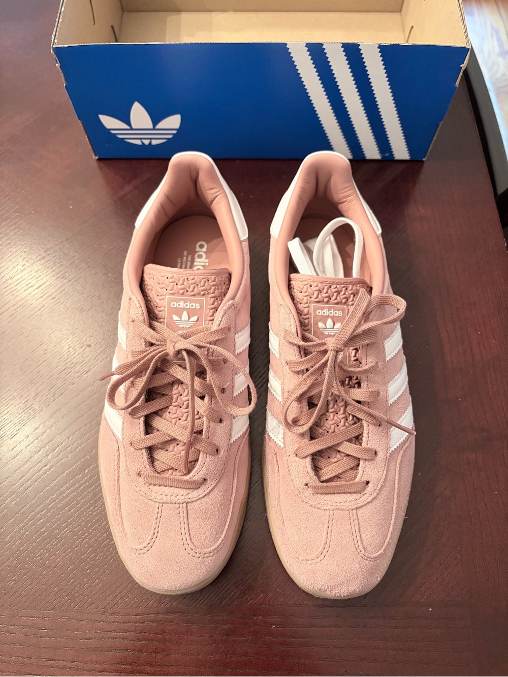 adidas Women's Suede Sneakers in Dusty Pink and White *NEVER WORN*